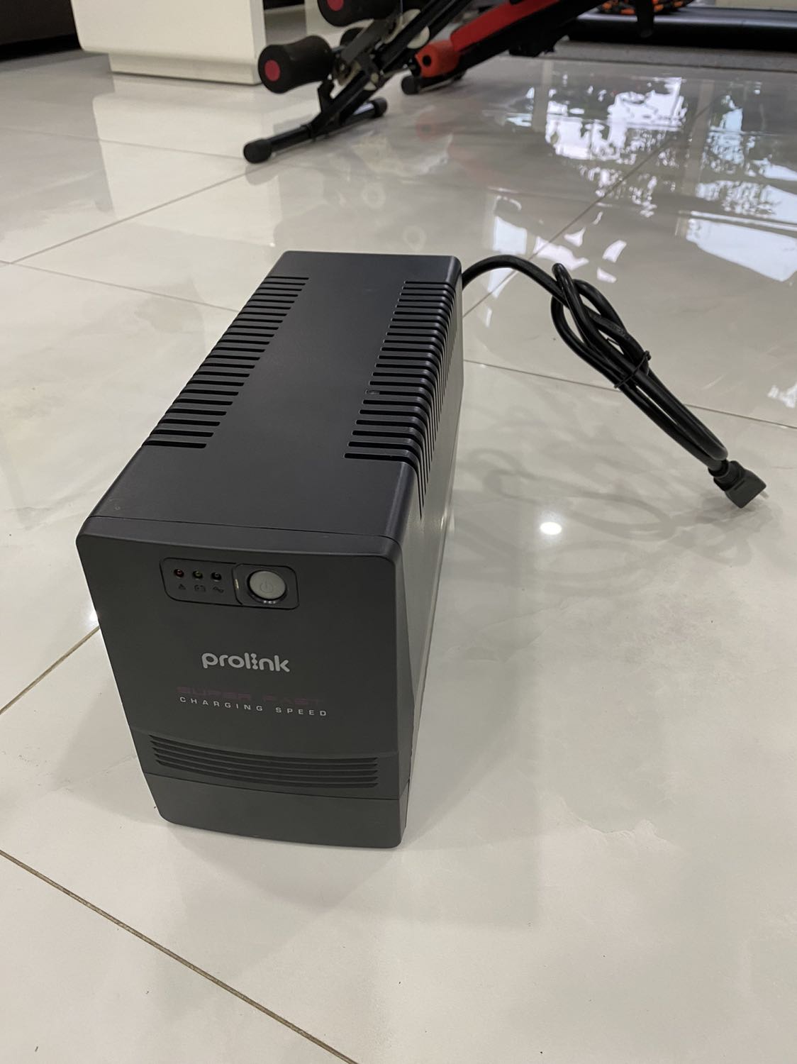 Mới nhận đc bên tiki giao , hàng còn mới nguyên seal ko hư hỏng gì . Nvien tư vấn nhiệt tình hỗ trợ