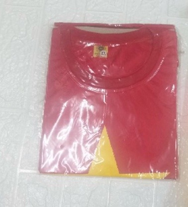 Áo cổ động tương đối ổn - hàng CPSports khá ok đấy cả nhà - còn có kèm băng đô nữa. Hy vọng dùng được lâu dài.