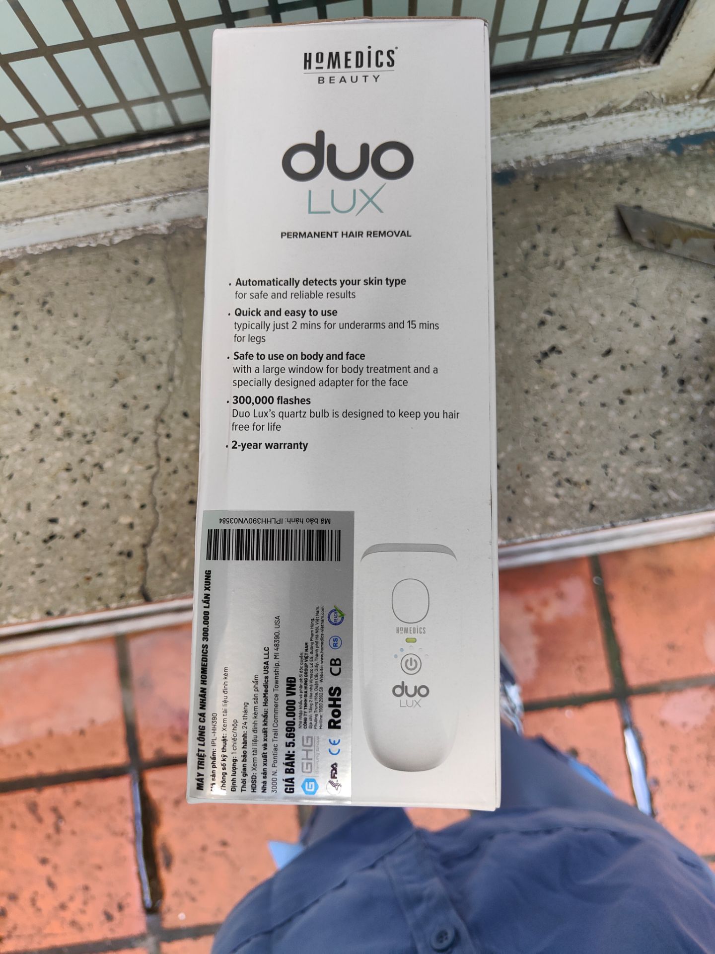 Mình đã nhận hàng đủ seal. đóng gói kĩ. đặt hộ nên để cho bà chị sài thử ok có gì cập nhật lại nhé