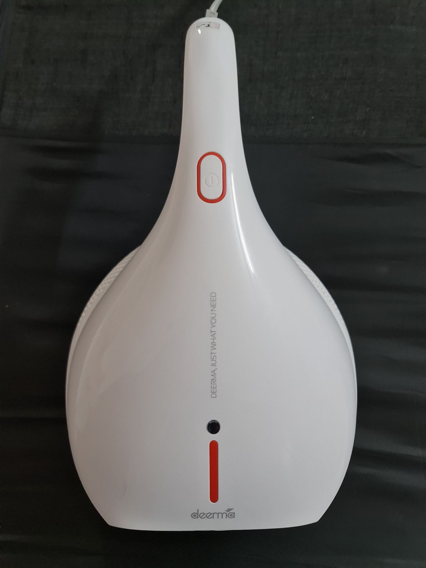 Tiki giao nhanh đúng giờ. Sản phẩm hoạt động ổn, độ ồn vừa phải. Hút nệm sạch. Dây diện dài và chắc chắn.
Sản phẩm có hạn bảo hành 3 tháng từ nhà bán.