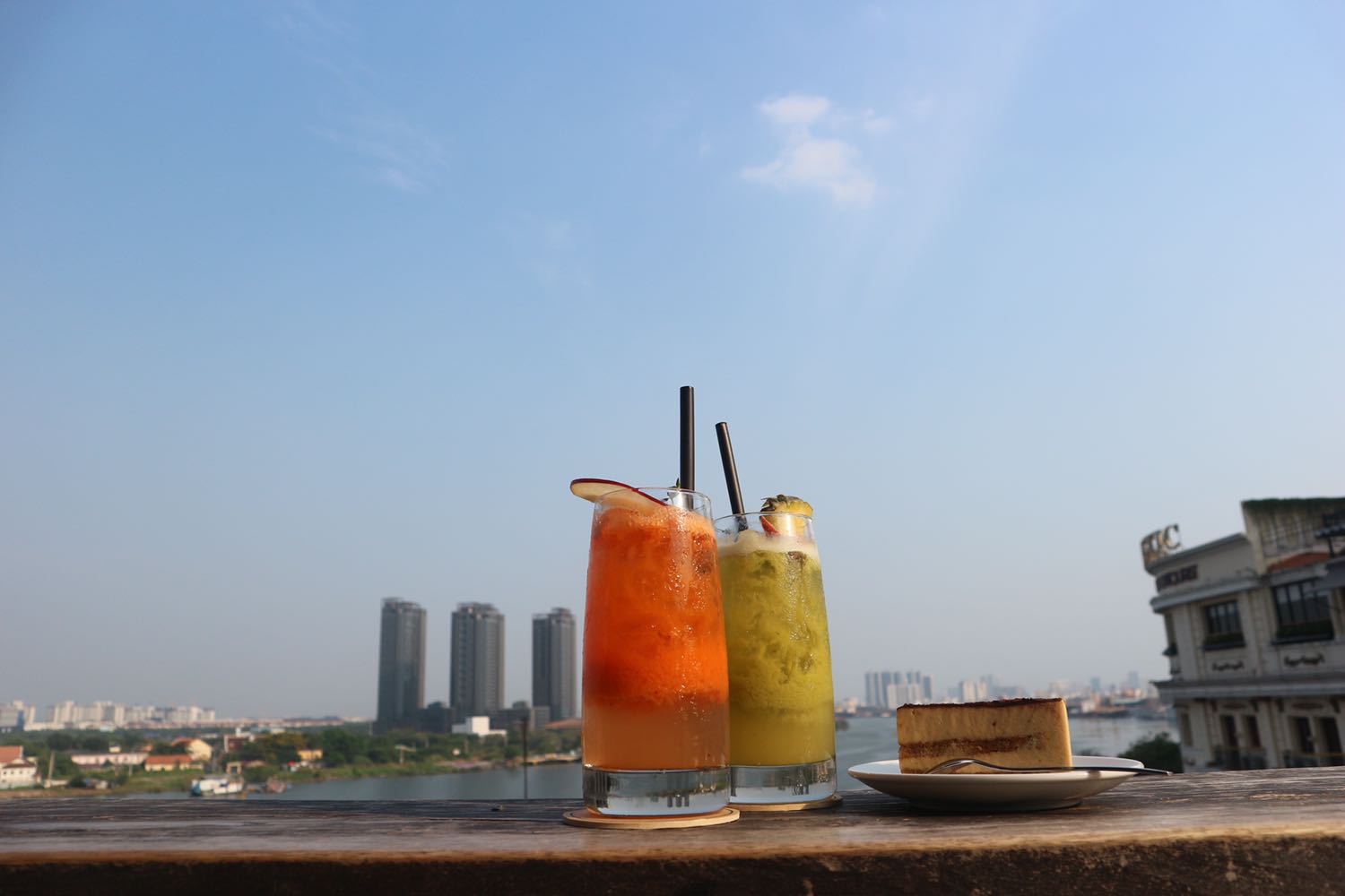 Sản phẩm tốt trong tầm giá, tôi hài lòng sau khi mua hàng. Giao hàng nhanh và đóng gói cẩn thận. Tôi chia sẻ thêm hình ảnh cho mọi người tham khảo khi mua hàng nhé. Tối sẽ mua lại lần nữa của shop nếu cần thêm.