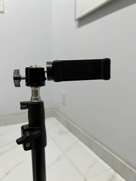 Giao hàng nhanh! Mới đặt hàng hôm nay mai có rồi! Đóng gói cẩn thận, 3 chân chắc chắn. Ok!