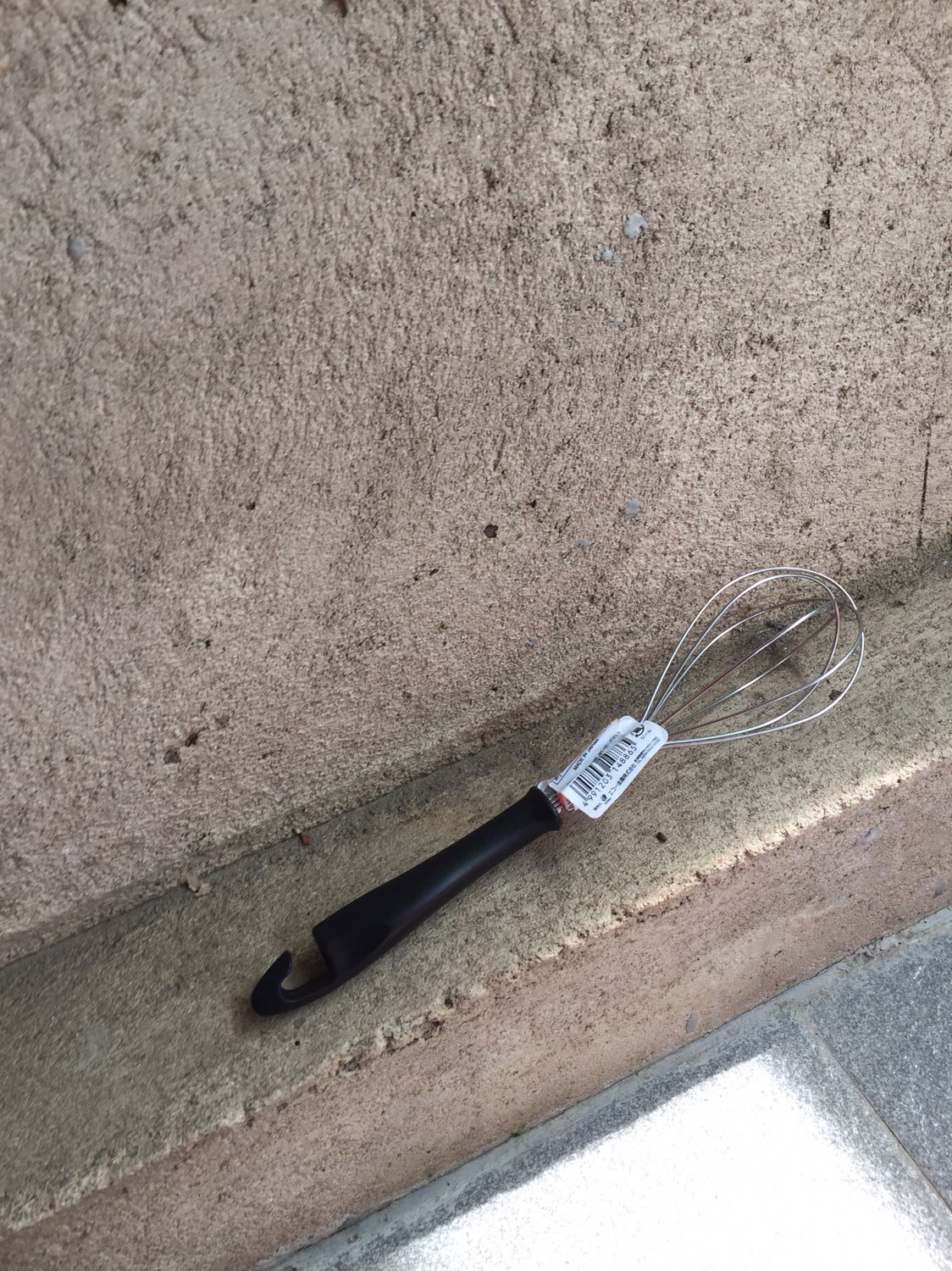 Giao sớm nhưng gói hàng lại ko kĩ, so với giá thì hơi đắt