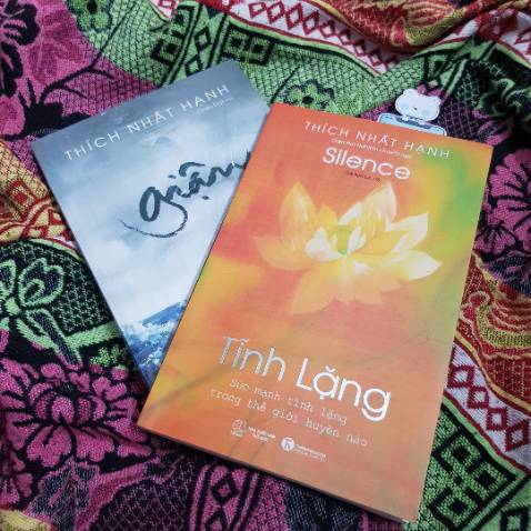 Nội dung sâu sắc, giấy tốt, mực in rõ.