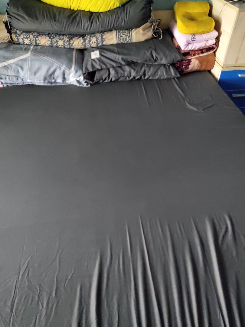 mua cùng 2 bộ ga gối đũi này nhưng giao sau. Hàng chất, lì, đẹp, giá quá hợp lý.