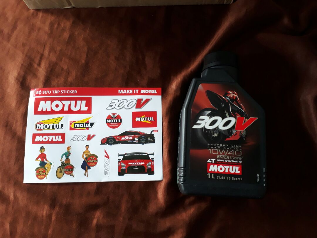 Hàng chính hãng săn sale giá quá tốt, nhớt này chạy cực bốc và mượt mà ở tua máy cao. Thích hợp chạy liên tục mà nhớt vẫn màu xanh ko bị đen.