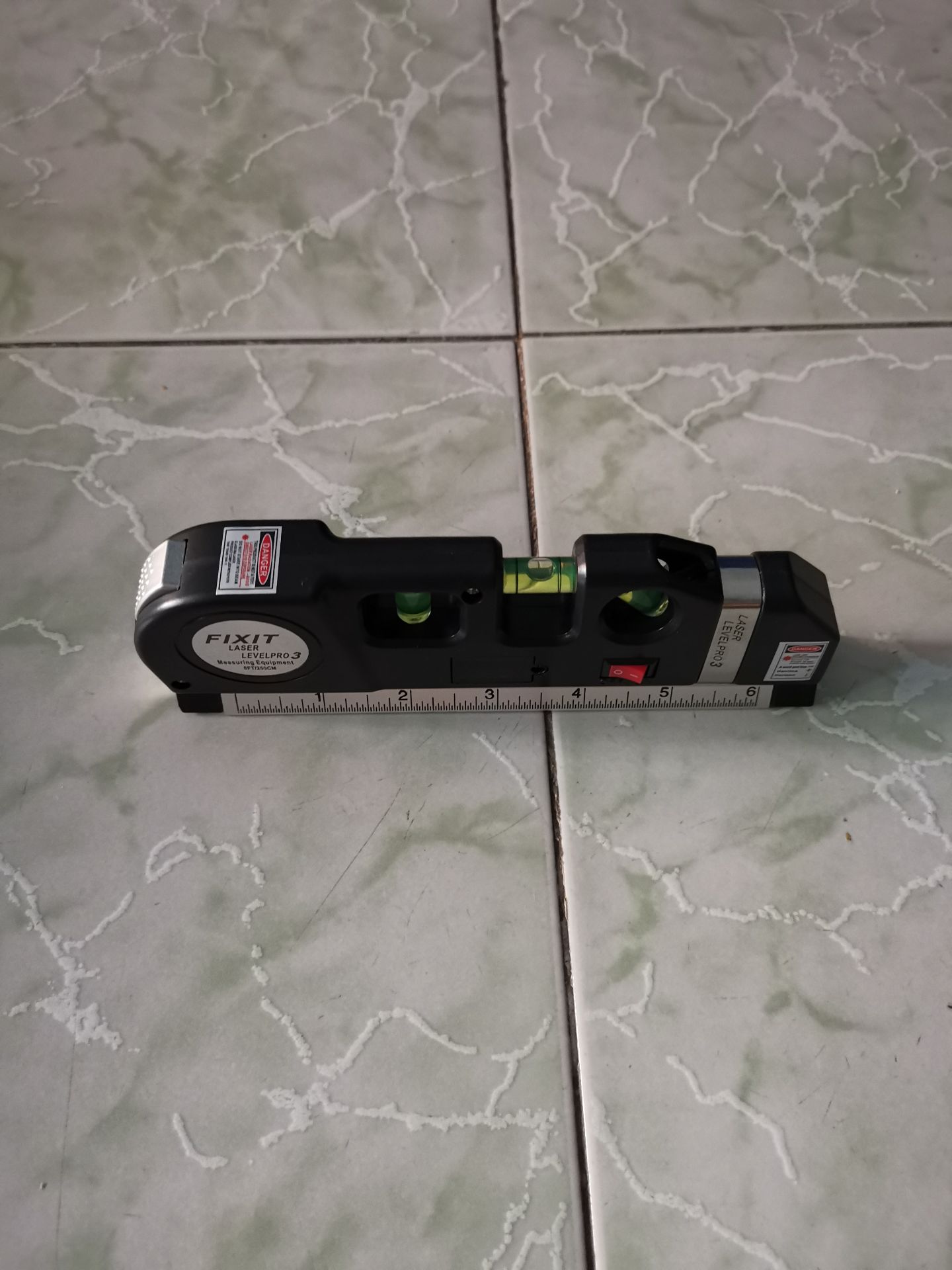 Hàng nhỏ gọn, tiện lợi cho đo và lấy mặt bằng