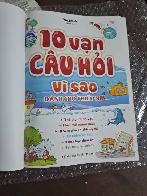 Hình minh họa đẹp, nội dung gần gũi và lôi cuốn cả người lớn và trẻ em. Xuất sắc. Hi vọng có tái bản nhiều lần hơn nữa. Xin cảm ơn Nxb Phụ Nữ đã cho ra đời 1 quyển sách TRỌN BỘ hay như vậy. Rất đáng tiền để mua.🍀