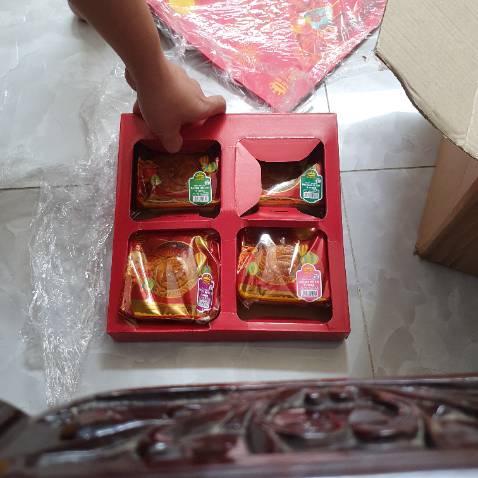 Shop liên hệ giao nhanh, shop giao đúng, đủ các sản phẩm đã đặt.