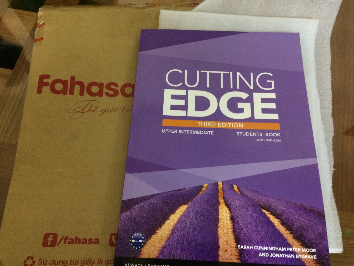 Fahasa giao sách nhanh, đóng gói quá tốt, hơn cả mong đợi!!!