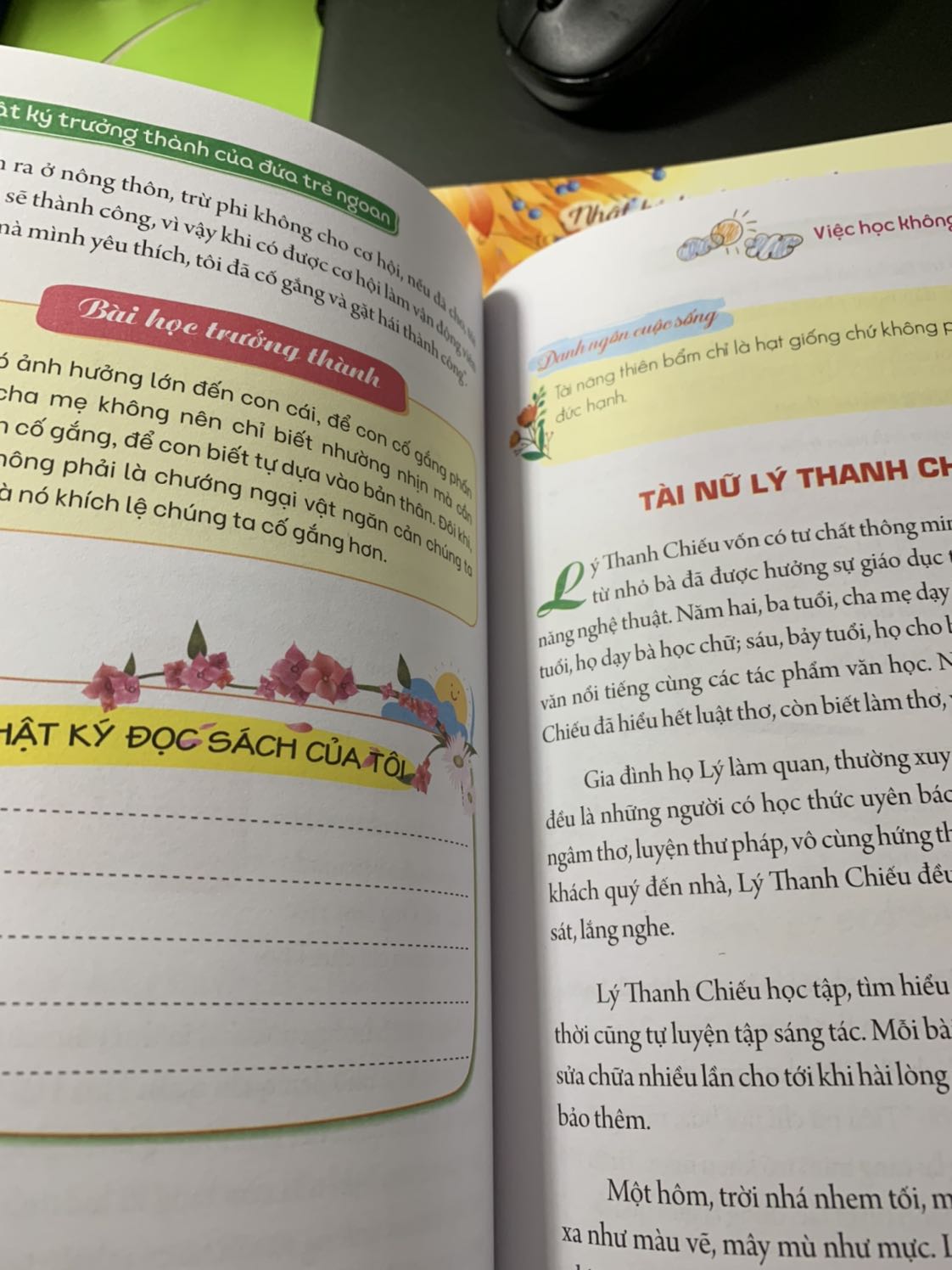 Sách in rõ ràng, giấy trắng tinh rất đẹp