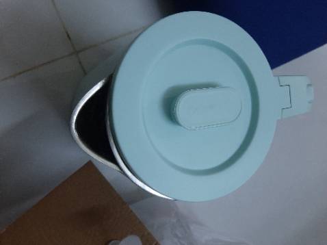 Đã mua 1 lần gòy xài rất okela lun , h mua lại lần 2 mà sp xấu quá , nắp và vành ấm ko khớp vs nhau , inox mỏng , chưa nấu nên hok bik ntn . Thật sự mua lần đầu rất thích mà h mua lần 2 tệ quá mong shop xem lại giải quyết như nào 😔😔😔