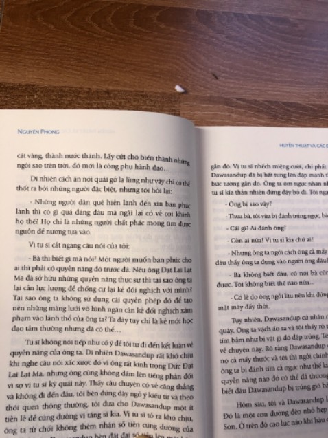 Các tác phẩm của nguyên phong phóng tác  đọc rất cuốn hút và y nghĩa sâu sắc .đáng để suy ngẫm. Những sản phẩm của first new chất lượng cả về nội dung lẫn kĩ thuật in ấn.một nhà xuất bản sách rất có tâm và trách nhiệm.tiki trading giao hàng nhanh.giá cả hấp dẫn