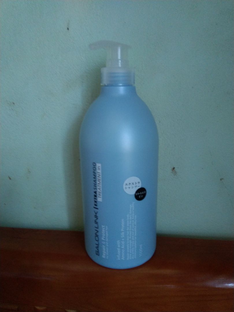 shop đóng gói cẩn thận, hàng chính hãng, giao hàng nhanh, mình chưa gội nên ko biết dâu có tốt ko, nếu hơp sẽ mua tiếp