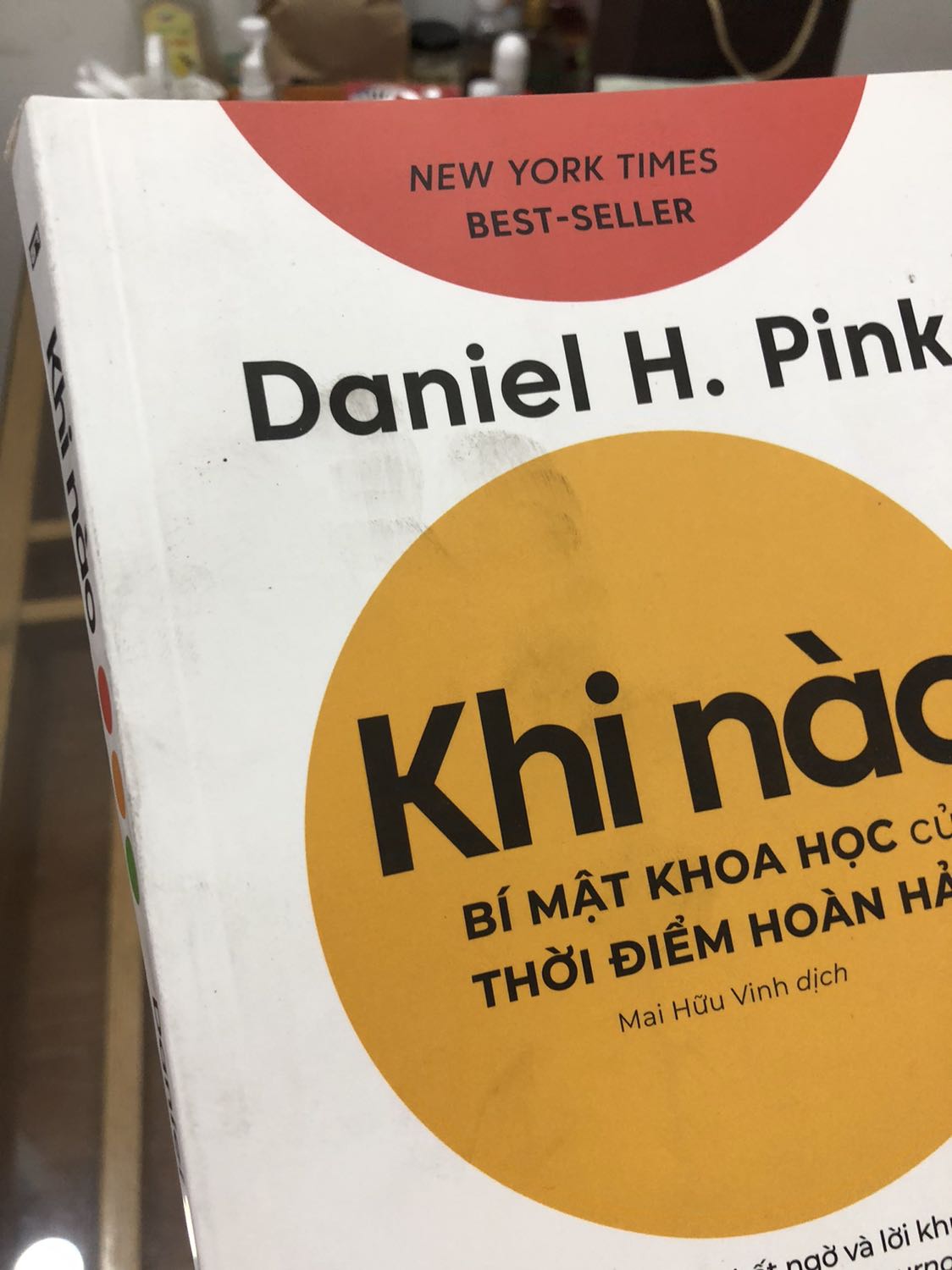 Sách mua bị cũ và bẩn, gần đây mình mua sách tiki gặp tình trạng này rất nhiều.