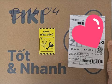 Tiki mãi đỉnh. Đóng gói quá xịn xò, chỉ hơi tiếc hộp đẹp lại xếp cất đi.
Xạc nhìn có vẻ xịn, cắm thấy chắc chắn