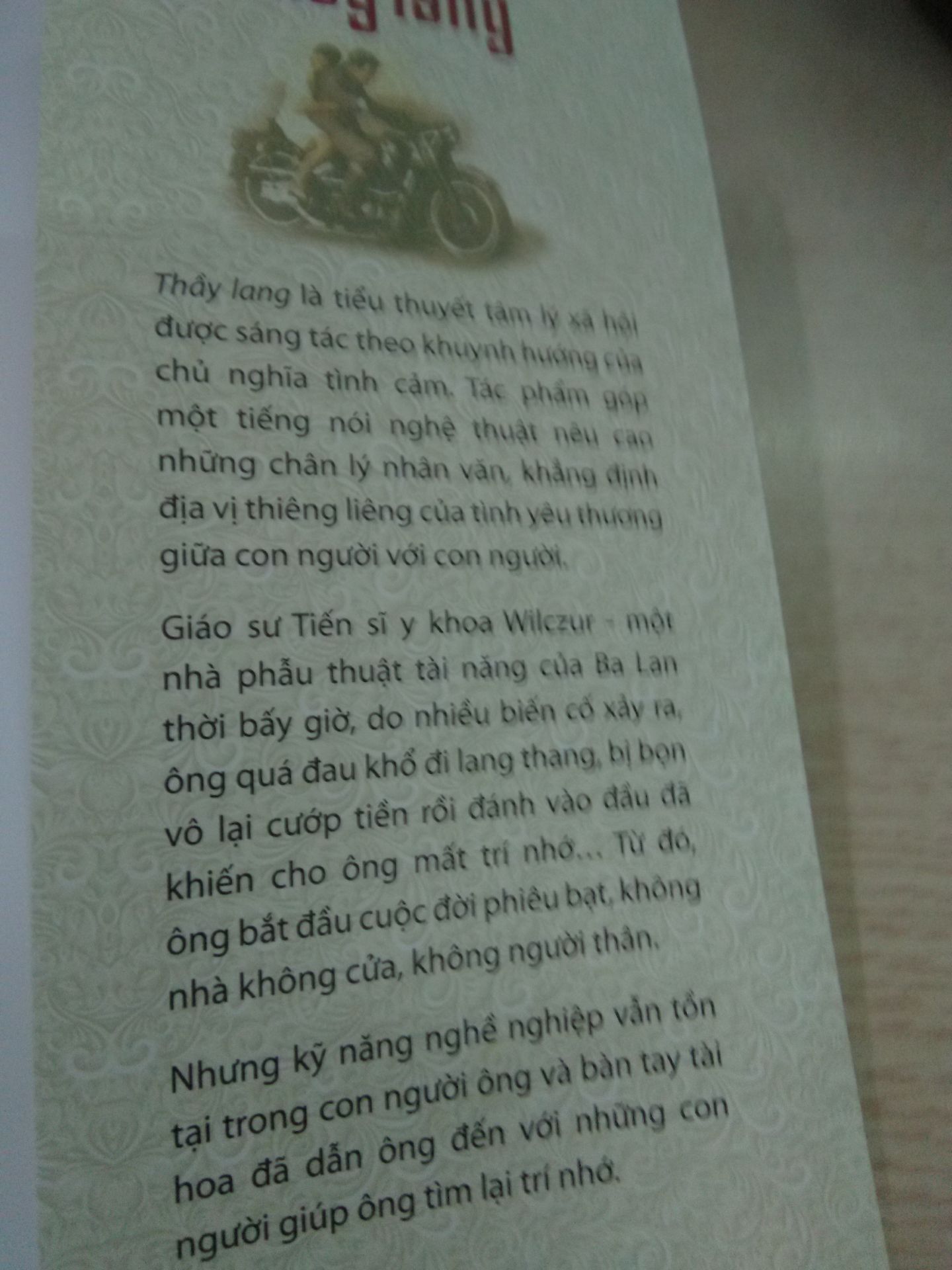 cuộc sống vất vả và nhiều cay đắng, cuối cùng thầy lang cũng đã tìm được con gái của mình.