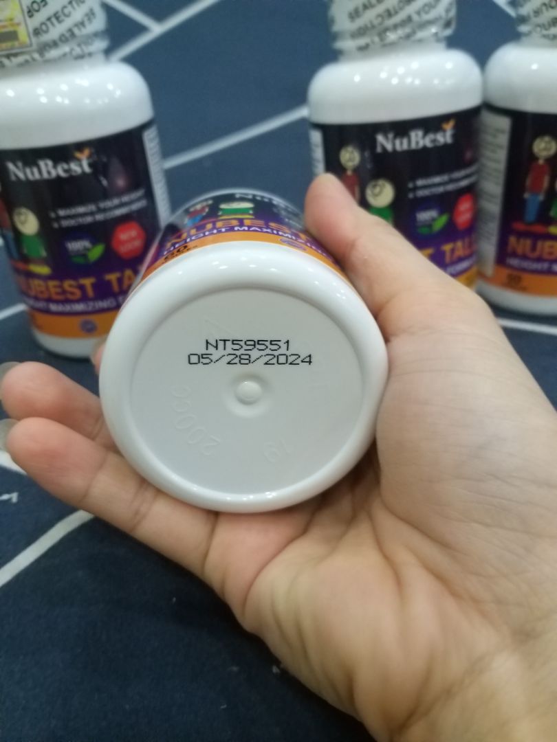 Cơ địa con mình rất nhạy cảm nên mỗi lần mua đồ cho con mình đều lựa chọn rất kỹ, ưu tiên các sản phẩm hữu cơ. NuBest Tall có chứng nhận Organic của USDA cam kết sử dụng nguyên liệu tự nhiên, vừa không có gluten và thực phẩm biến đổi gen GMO đã được FDA kiểm định nên mình chọn ngay. Con uống 2 tuần nay không có triệu chứng dị ứng nào, mong là sẽ sớm phát huy hiệu quả tăng chiều cao.