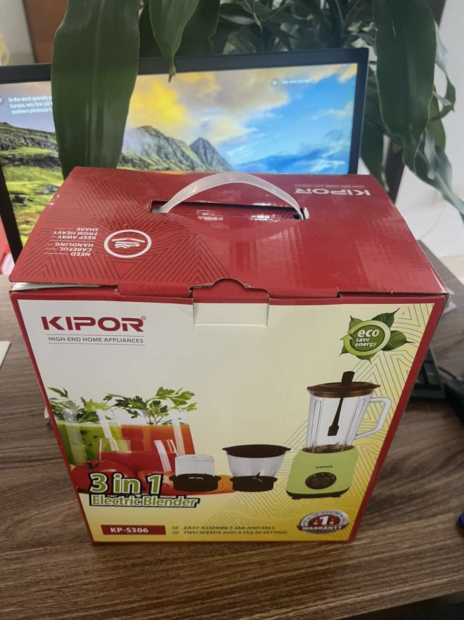 máy xay xịn xòshop giao hàng nhanh siêu nhanh luôn nha. hàng đẹp. đóng gói chu đáo quá mjh mở 2 phút mới ra hihi