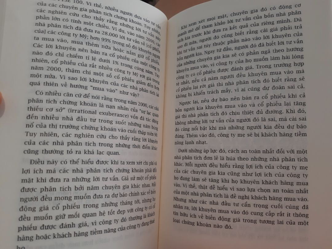 Sách rất dễ đọc, ví dụ thực tế sinh động