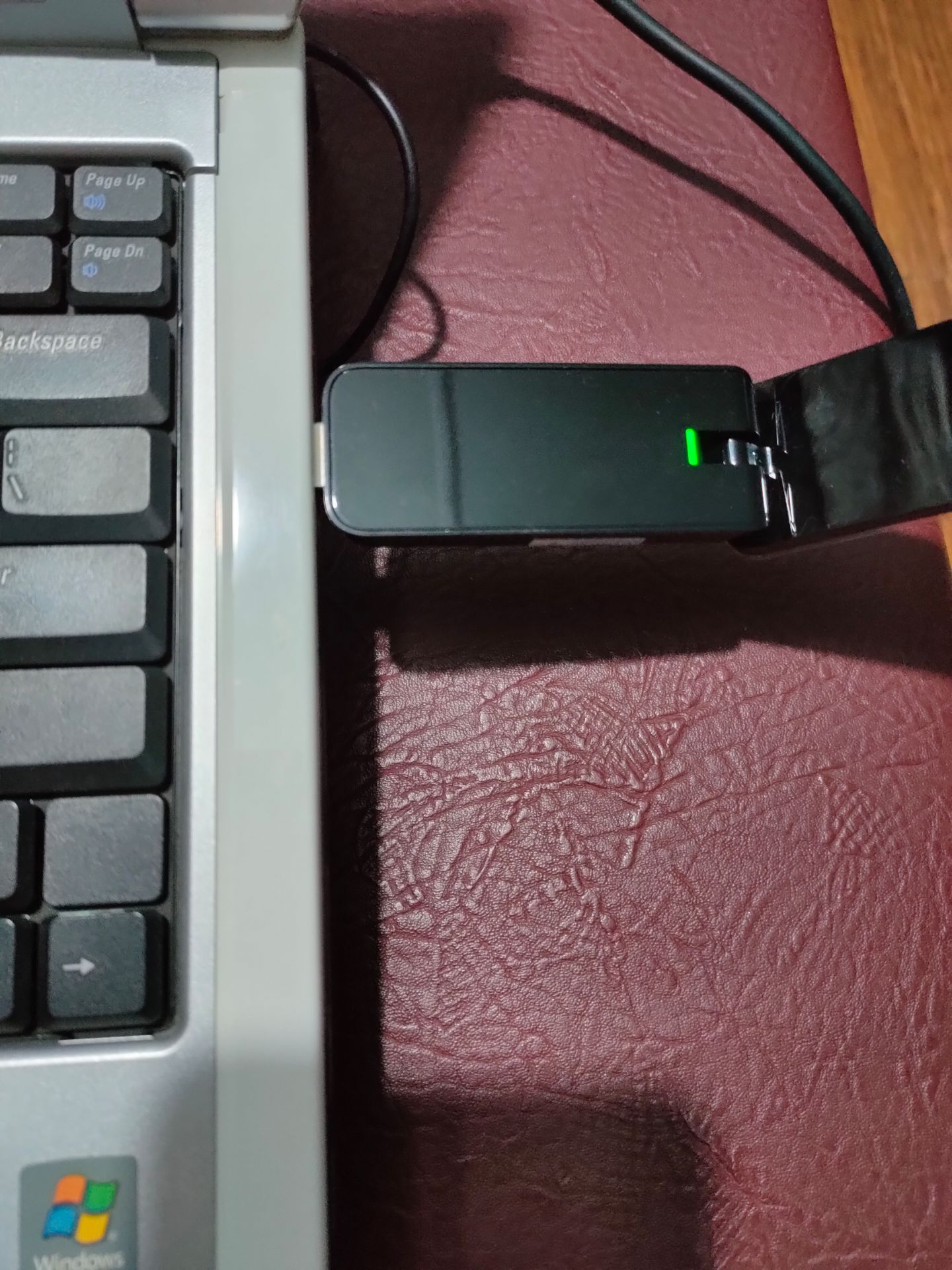 Sp nguyên seal của nhà cung cấp. Xài ổn, nhưng các loại dongle wifi của TP-Link hay bị lỗi không nhận wifi 5Ghz của router ở một số kênh (chanel), mình bị lỗi này và phải chỉnh lại router mới sử dùng được băng tầng kép. Sp nguyên seal của nhà cung cấp. Xài ổn, nhưng các loại dongle wifi của TP-Link hay bị lỗi không nhận wifi 5Ghz của router ở một số kênh (chanel), mình bị lỗi này và phải chỉnh lại router mới sử dùng được băng tầng kép.