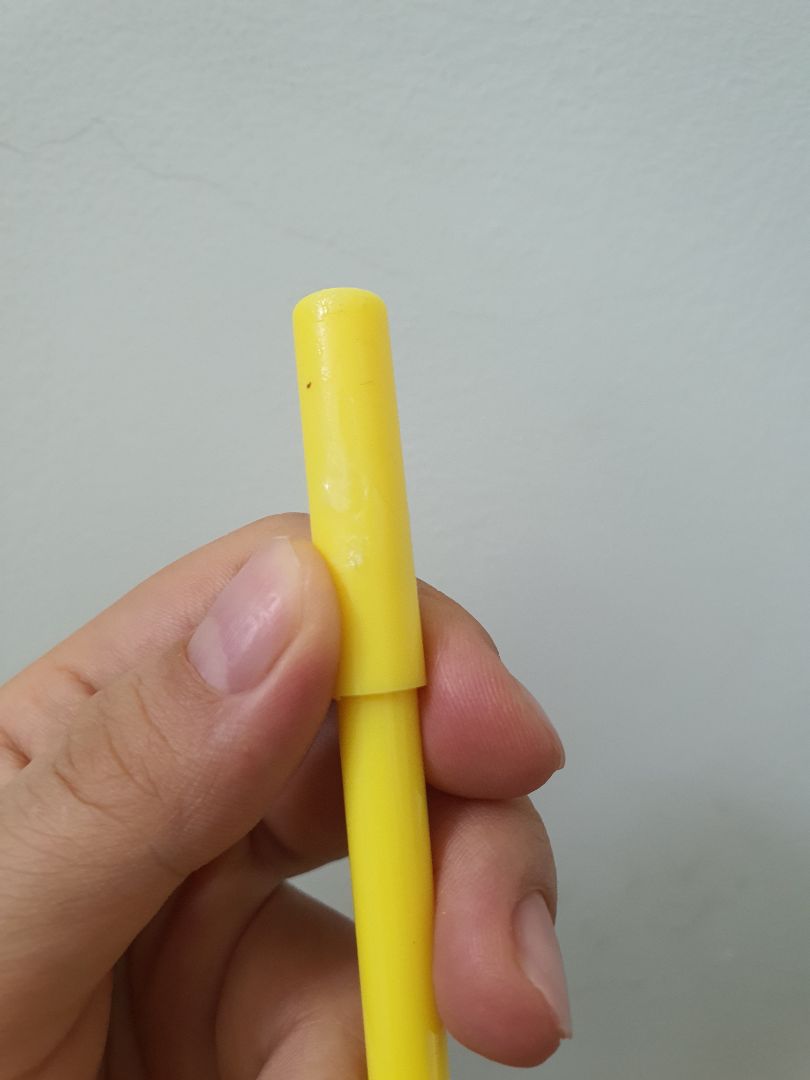 đọc comment thấy review ok. nhưng mua rồi thất vọng. dơ, bong tróc. mua là quà tặng mà ko dám tặng luôn