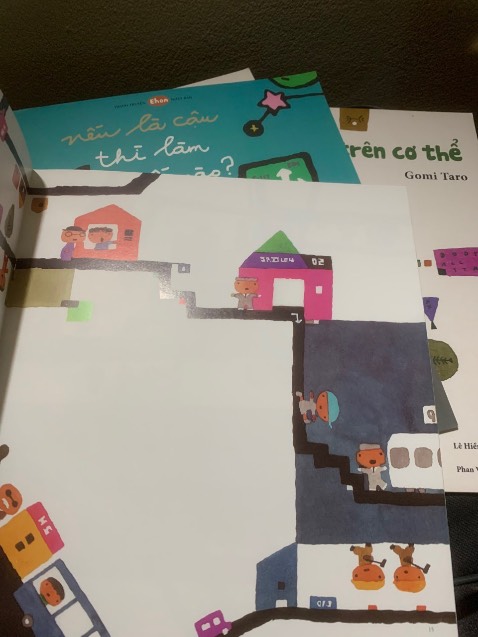 con nhà tớ thích sách ehon lắm, từ lúc bé đã rèn cho con xem dần rồi, vì nội dung và hình ảnh cũng hợp nữa , came ơn mogu
