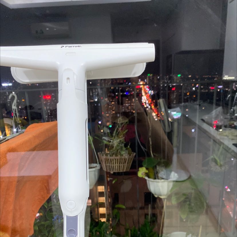 Nhẹ, đẹp, cầm chắc chắn, dễ lắp ráp và sử dụng