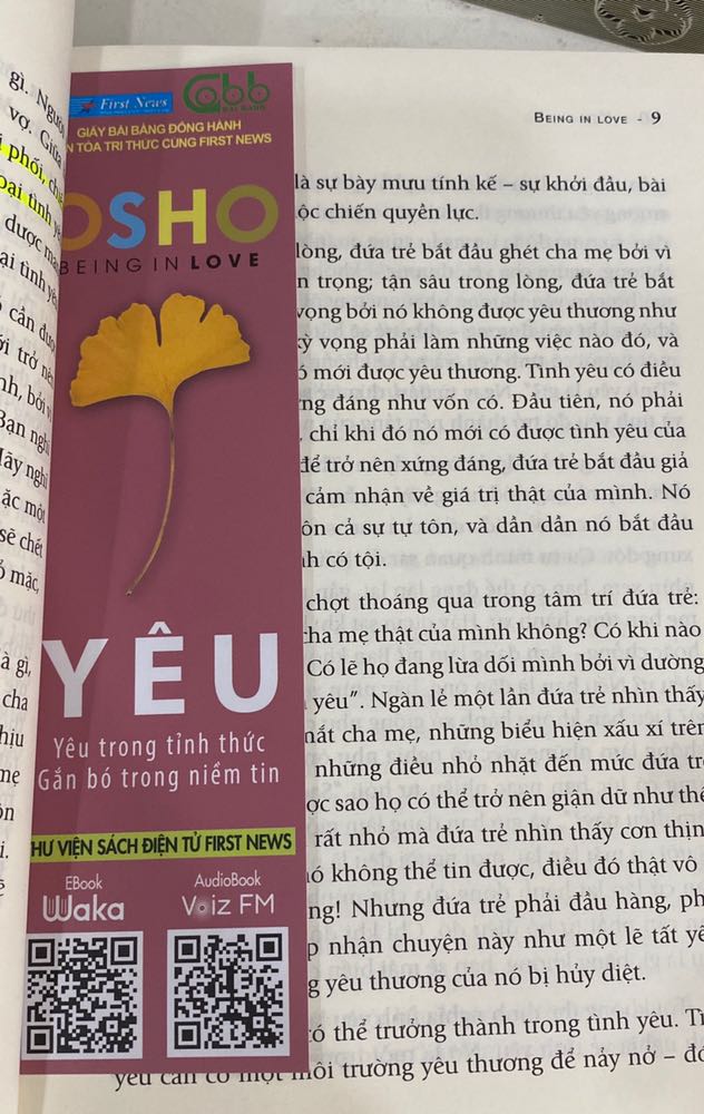 Yêu trong tỉnh thức gắn bó trong niềm tin

Bạn đã hiểu rõ hết về tình yêu chưa đây thật sự là một câu hỏi mà đến cả người sống cả đời cũng chưa hiểu hết được giá trị của tình yêu 

vì thế chúng ta nên đọc quyển sách này để hiểu rõ hơn và yêu đúng cách bạn nhé 

chúc bạn luôn hạnh phúc

Sách first new đẹp và tiki Giao hàng nhanh