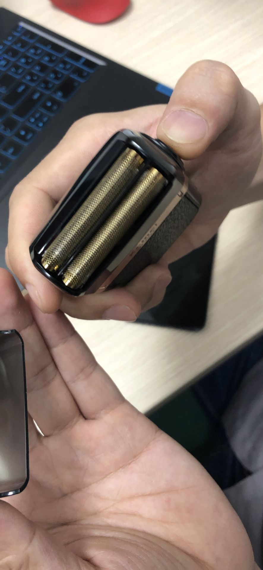 hài lòng, giao hàng chậm so với thông tin trên app