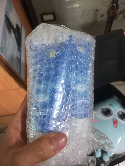 Hada Lado Chính hãng, mua trên Tiki thì yên tâm rồi, hàng chính hãng chất lượng, đã vậy còn có quà nữa, gấu bông cute ghê, Mọi người mua trên Tiki ủng hộ App của Việt Nam đi ạ ❤️🇻🇳