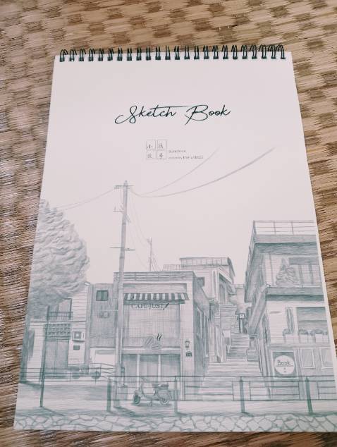 Sổ đẹp nhưng hơi mỏng với giá tiền này thì cũng hợp lí 👍