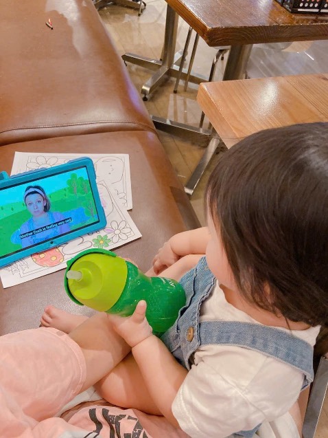 Máy chắc chắn, màn hình to, pin bền, mua dần cho bé lớn học, bé nhỏ xem giải trí cũng OK Máy chắc chắn, màn hình to, pin bền, mua dần cho bé lớn học, bé nhỏ xem giải trí cũng OK