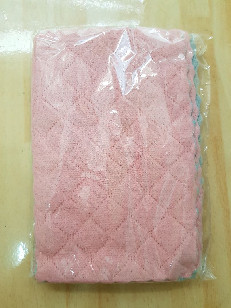 Mình hay mua hàng Tiki giá cũng rẻ và tiện lợi, nhanh chóng.Nhân viên giao hàng v cả chăm sóc khách hàng đều thân thiện nhiệt tình. Cảm ơn Tiki và các đối tác cung cấp hàng nhiều.