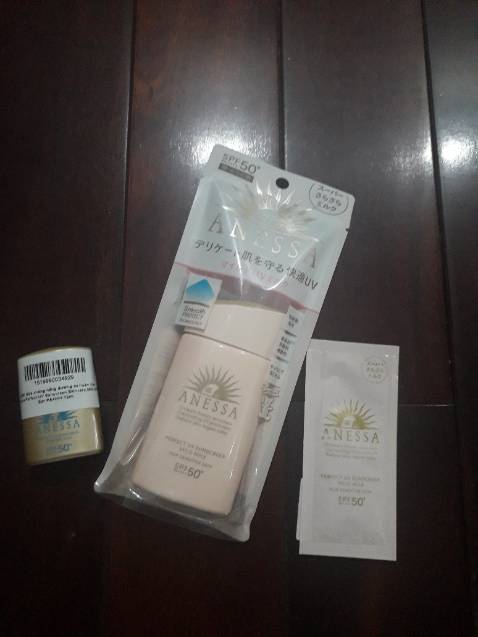 Sản phẩm giao đến nhanh, đóng gói chắc chắn. Về công dụng thì mình chưa đánh giá được vì là lần đầu mua dùng. Thấy mọi người ai cũng khen nên mình mua dùng thử, nếu xài ổn thì mình sẽ tiếp tục ủng hộ