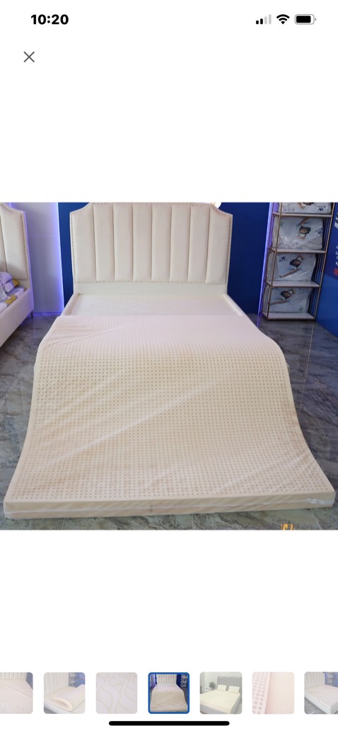 Giao hàng nhanh nhiệt tình rất hài lòng. Về phần nệm cảm giác nằm êm ái nhưng ko quá mềm rất vừa ý mình.nhược điểm là nệm mới nên mùi cao su rất nòng.hi vọng nằm vài ngày nửa sẽ hết