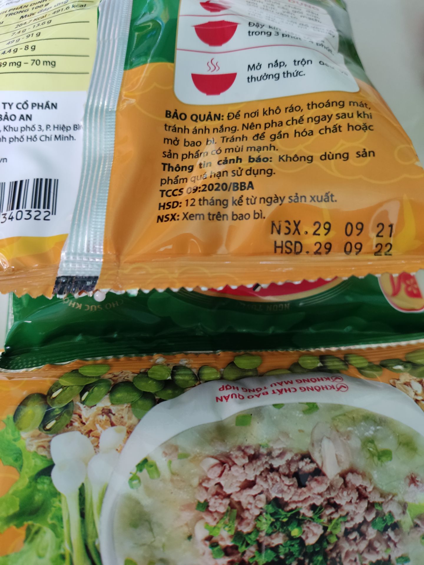 - Cháo có đầy đủ 3 gói gia vị và 1 gói yến mạch
- đã mua của shop nhiều lần, giao hàng nhanh
- lần này date cháo gần nên có chút ko hài lòng