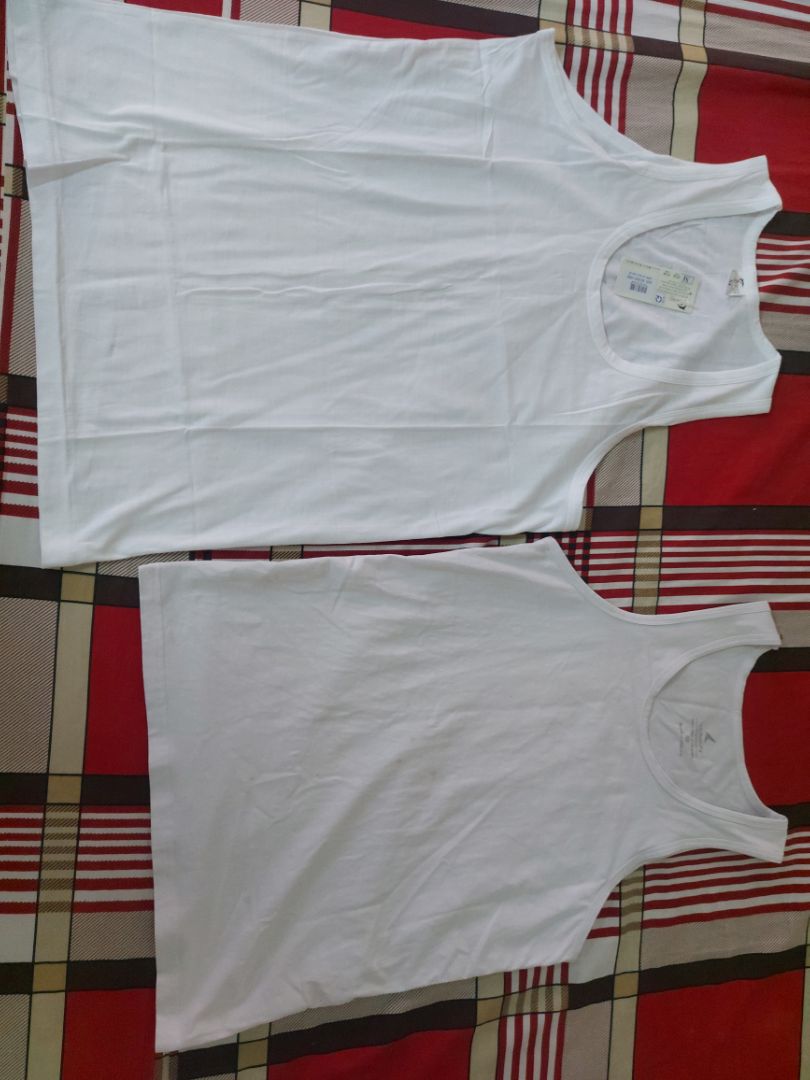 chất liệu, kiểu dáng thì được. size  thì không chuẩn( đây là  2 cái  áo  cùng size M, áo mới  đặt mua size M mà như XXL