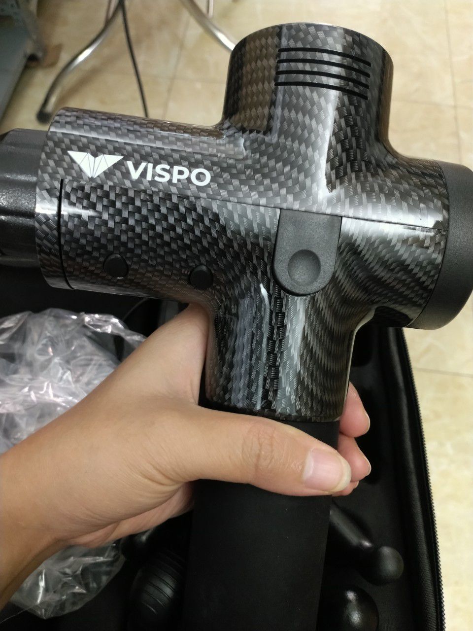 Máy hoạt động êm, đầu tròn đấm vai rất thích. Mình cũng tập gym về mỏi cơ dùng 1-2 lần thấy hiểu quả lắm. Đóng gói bao bì hình thước đẹp, giao hàng nhanh. Rất hài lòng về sp này