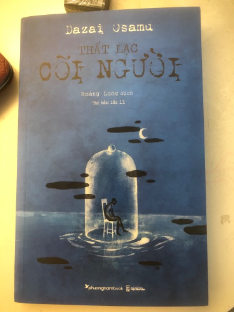 Giá rẻ, gáy sách hơi nhăn chút nhưng tựu chung là ổn