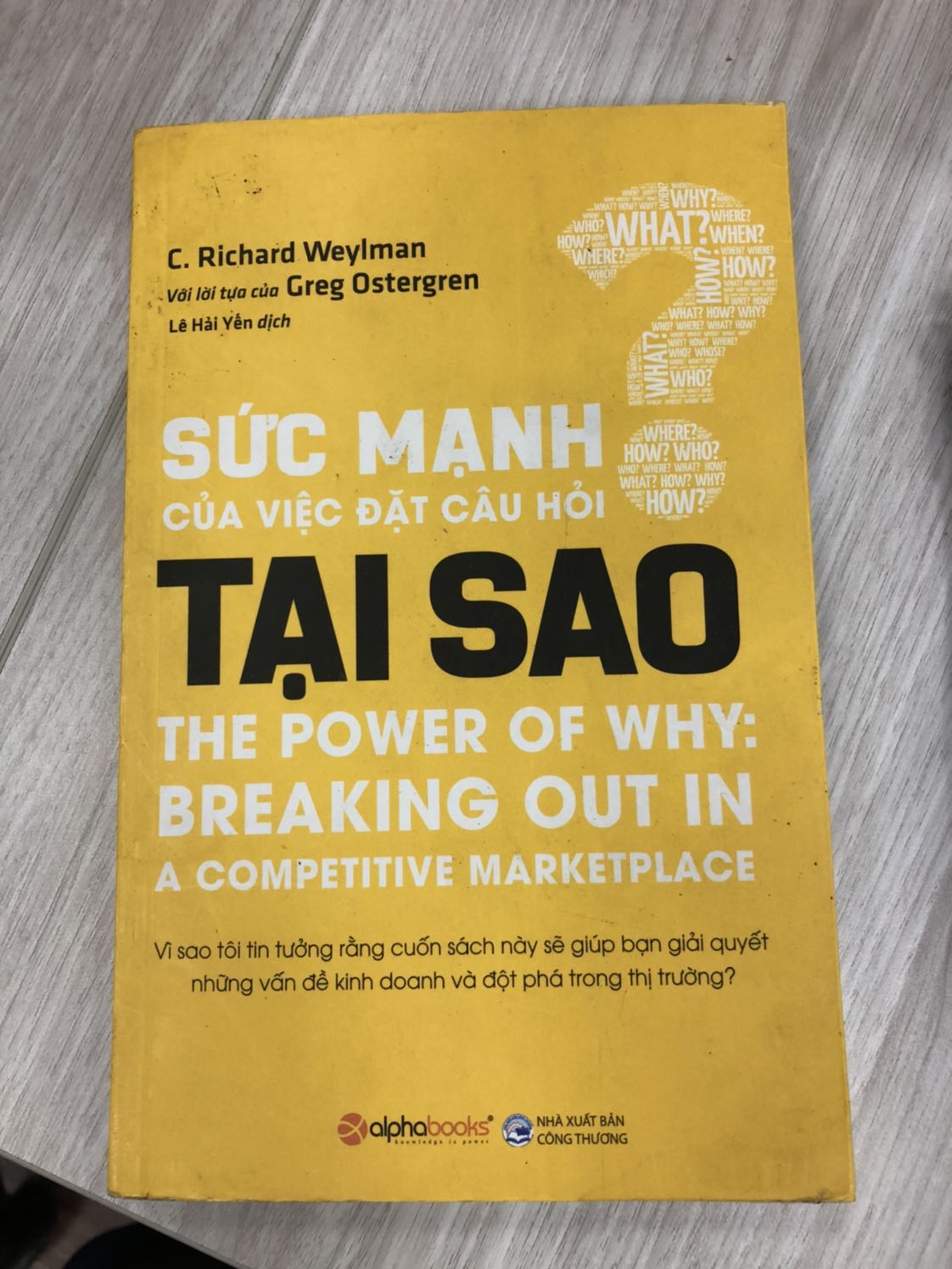 Đã hỏi tiki là sách mới hay k? Thì trloi sách mới mà sách nhận được nhìn chán luôn. Chả muốn đọc. 
Nhờ bên Tiki đổi sách giúp mình với.