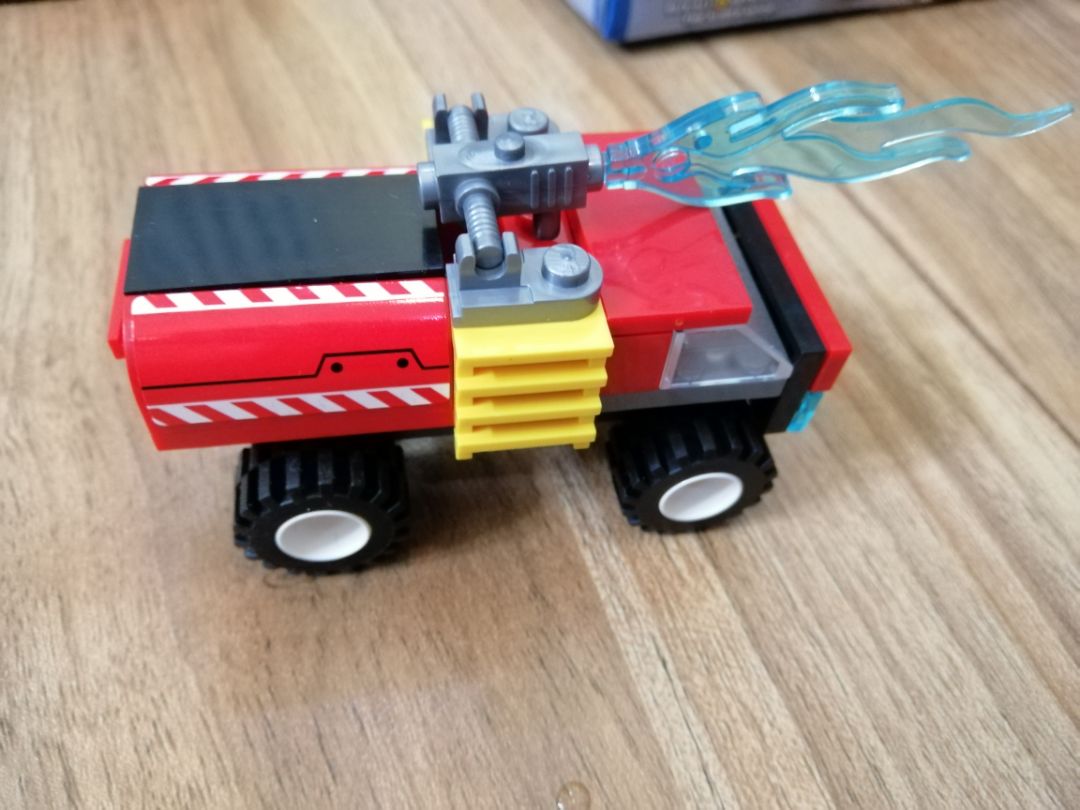 chơi rất okie.đẹp sắc nét