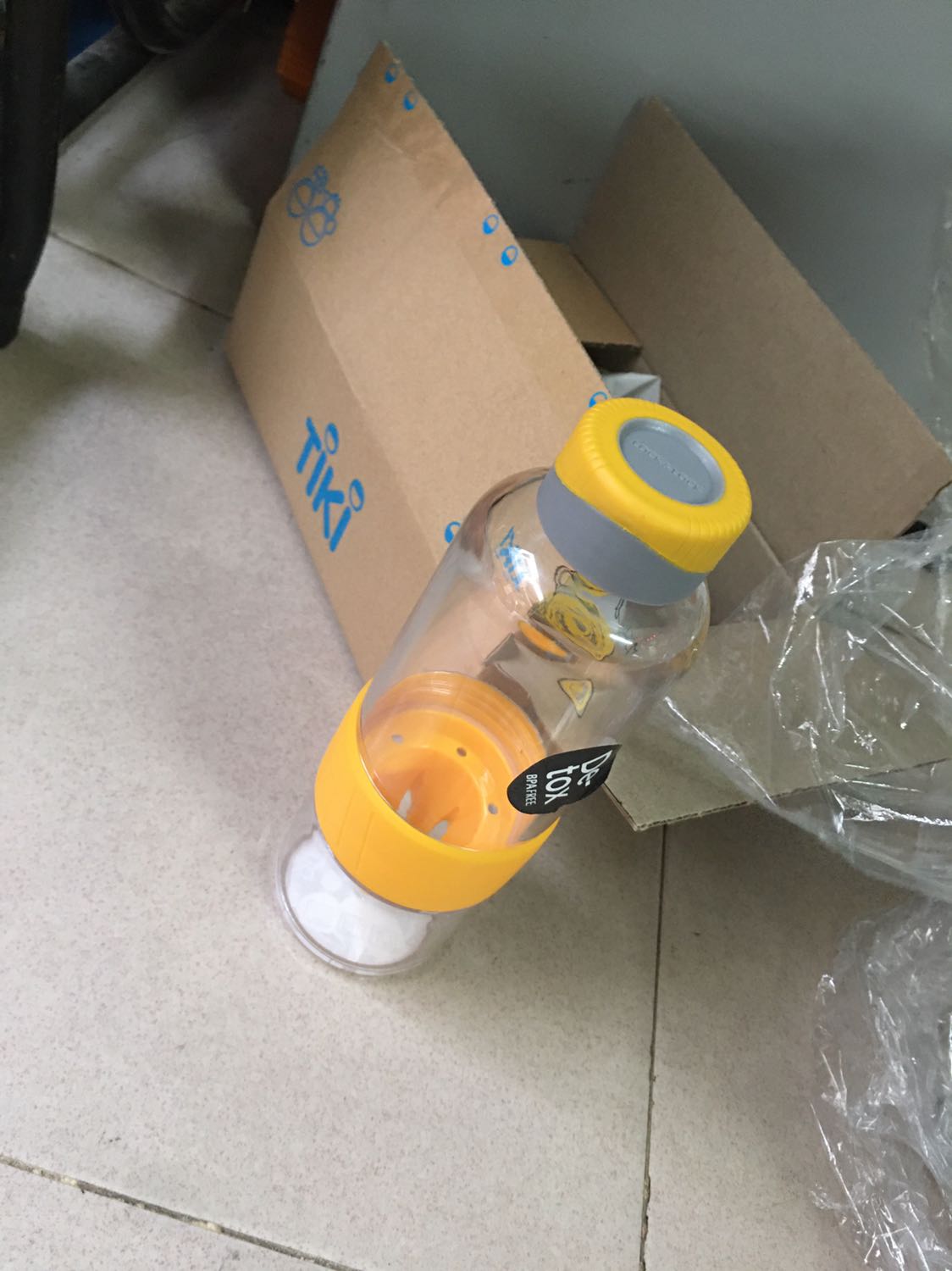 Giao hàng nhanh thấy đẹp chưa sử dụng nên ko biết ok ko nên tạm cho 5 sao còn hàng tặng bộ dụng cụ bào rau củ chưa thấy