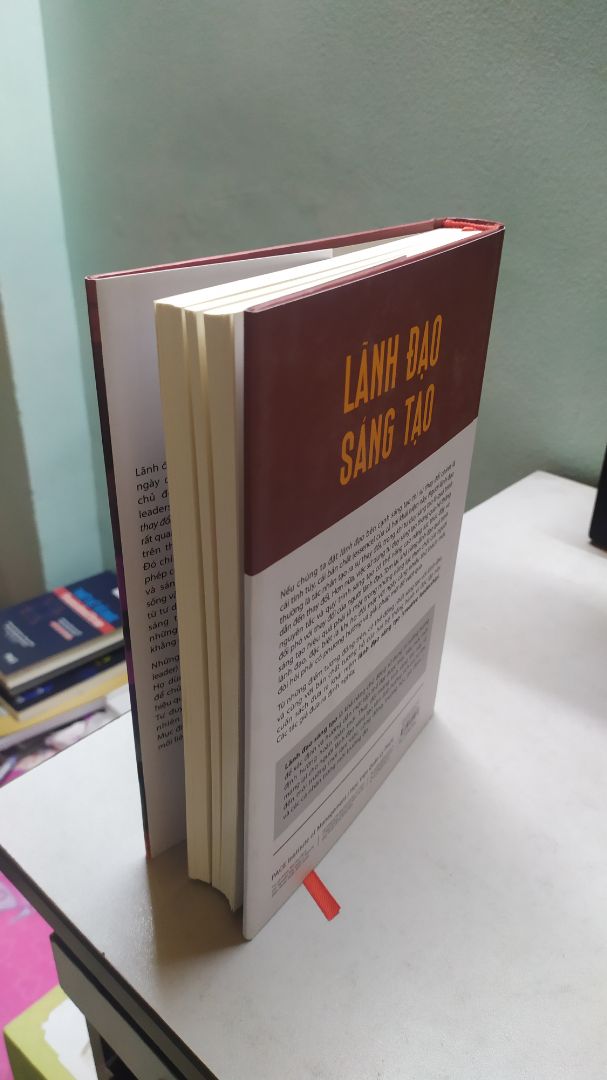 Chủ đề quen thuộc, nhưng nội dung lại rất giống sách, sáng tạo một hướng khác về chủ đề này. Sách bìa cứng, đẹp.