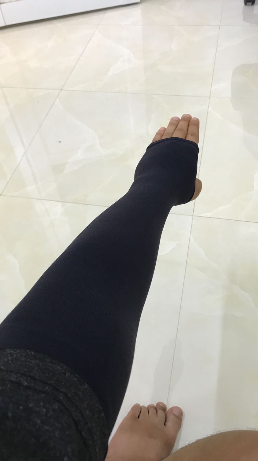 Mẫu mã đẹp, chất vải trơn, mịn, thoáng mát.