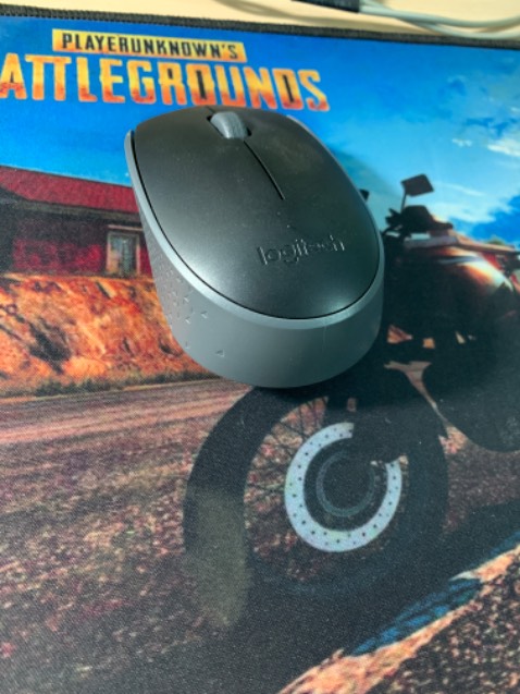 Máy đánh mạnh, sử dụng liên tục chưa thấy dấu hiệu có mùi khét, thấy Ok