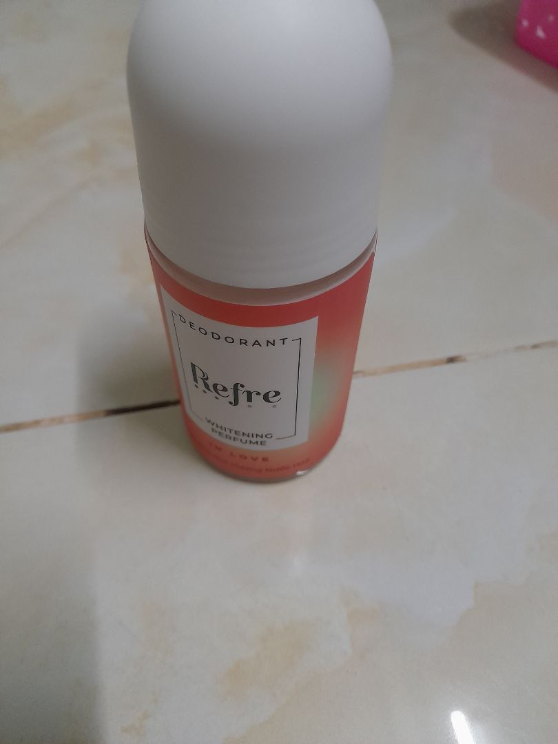 sản phẩm có mùi thơm dễ chịu, mua trong đợt sale nên giảm giá nhiều!!!!