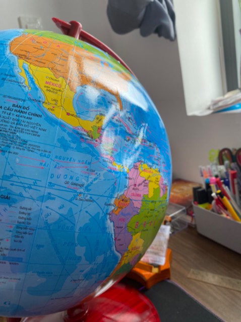 Trái cầu gần 400k mà nhận bị móp ko thẩm mỹ luôn ak Trái cầu gần 400k mà nhận bị móp ko thẩm mỹ luôn ak