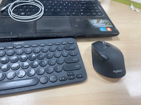 cảm giác cầm thích tay, đầm.
chuyển đổi giữa các thiết bị nhanh.
2 chế độ cuộn tiện ích