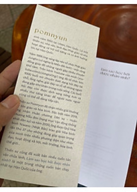 sách đẹp, minh hoạ tranh nữa. nội dung sâu sắc, healing lấm. 
vì sách mình tặng bạn nên ko có ảnh ở đây. ảnh mình mượn từ internet 🥰